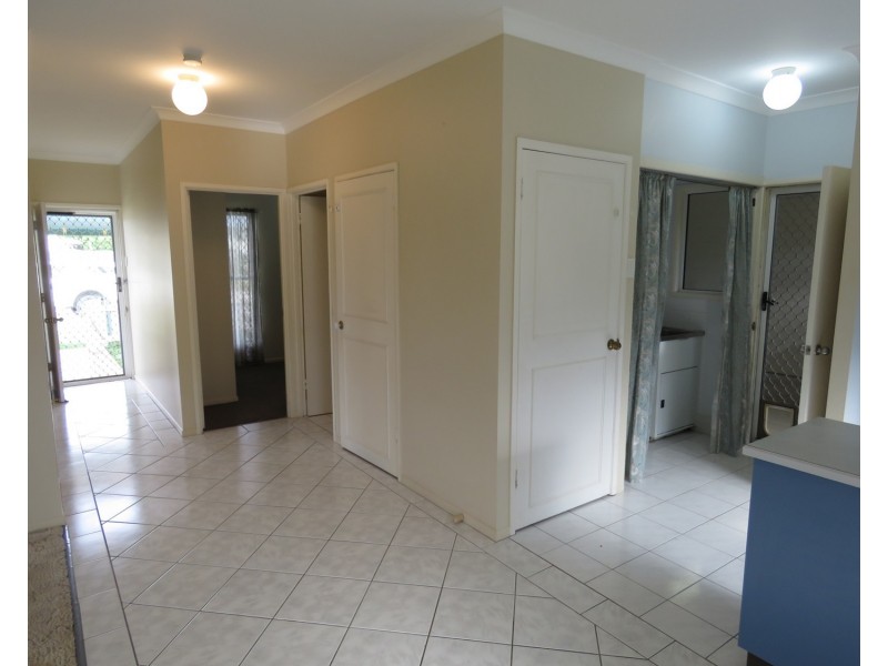 2/28 Sinclair Street, Bowen QLD 4805