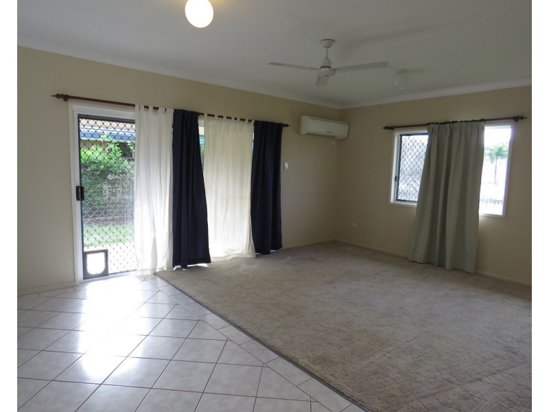 2/28 Sinclair Street, Bowen QLD 4805