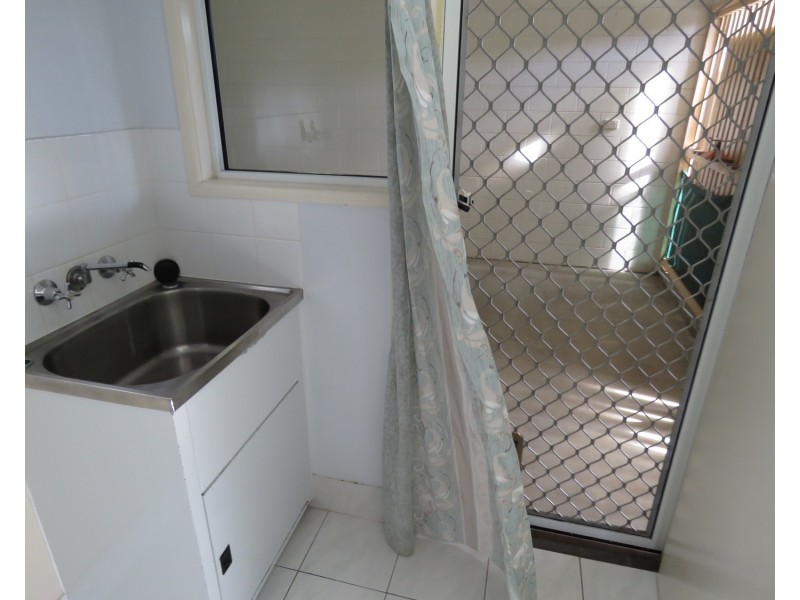 2/28 Sinclair Street, Bowen QLD 4805