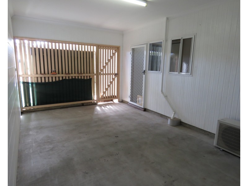 2/28 Sinclair Street, Bowen QLD 4805