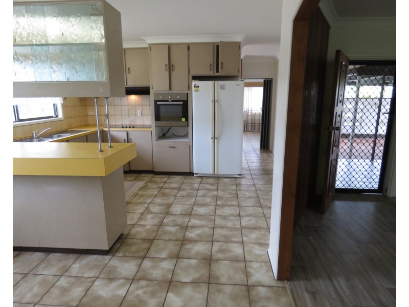 24 Gilbert Street, Bowen QLD 4805