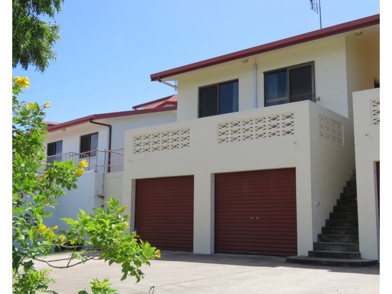 1/8 Poinciana Drive, Bowen QLD 4805