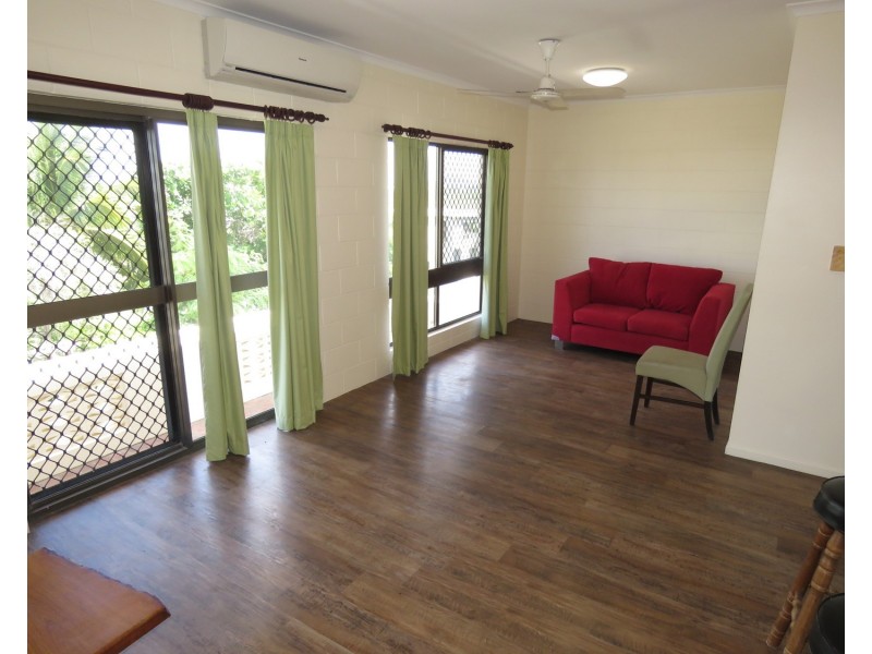 1/8 Poinciana Drive, Bowen QLD 4805