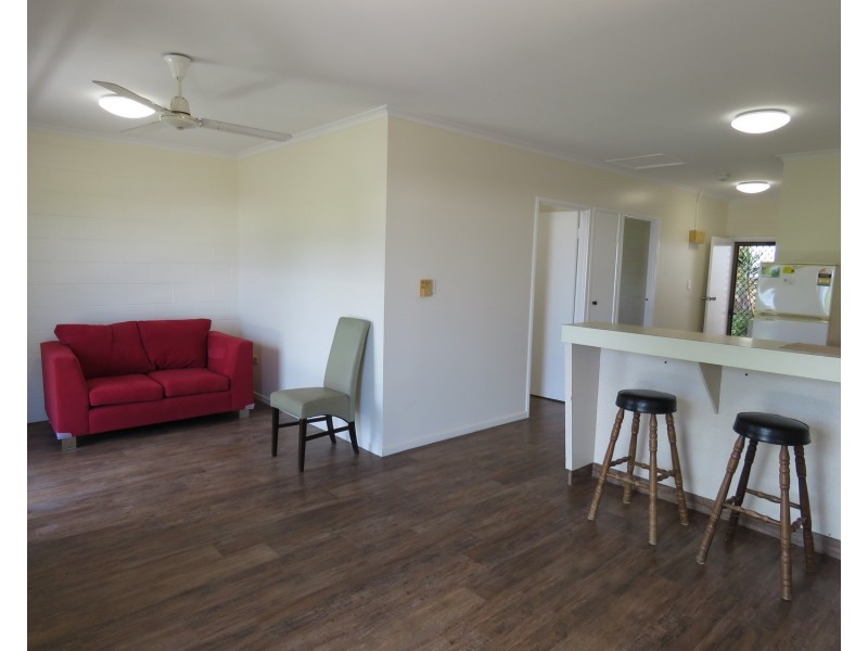 1/8 Poinciana Drive, Bowen QLD 4805