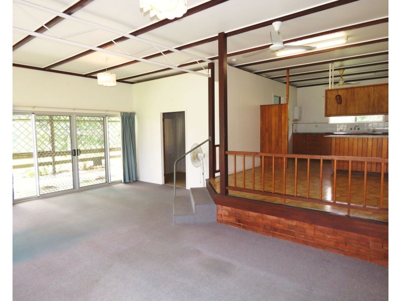 24 Field Street, Bowen QLD 4805