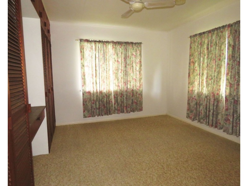 24 Field Street, Bowen QLD 4805