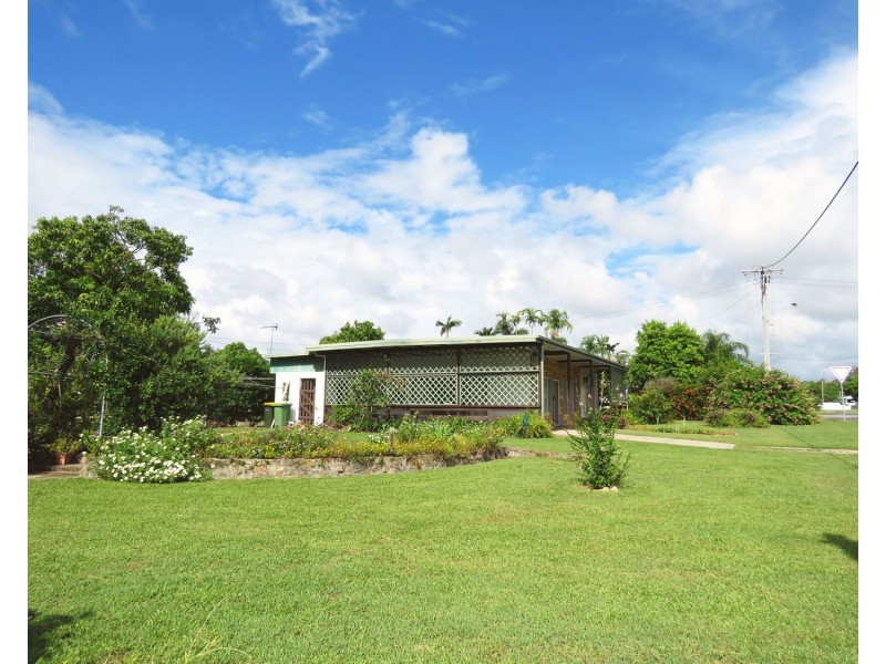 24 Field Street, Bowen QLD 4805