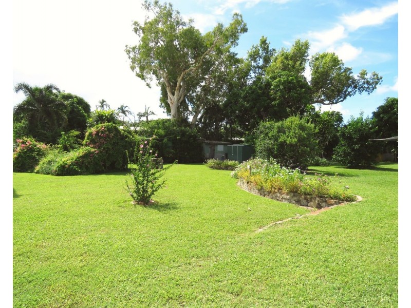 24 Field Street, Bowen QLD 4805