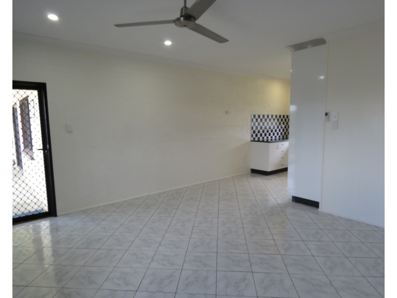 5/10 Sinclair Street, Bowen QLD 4805