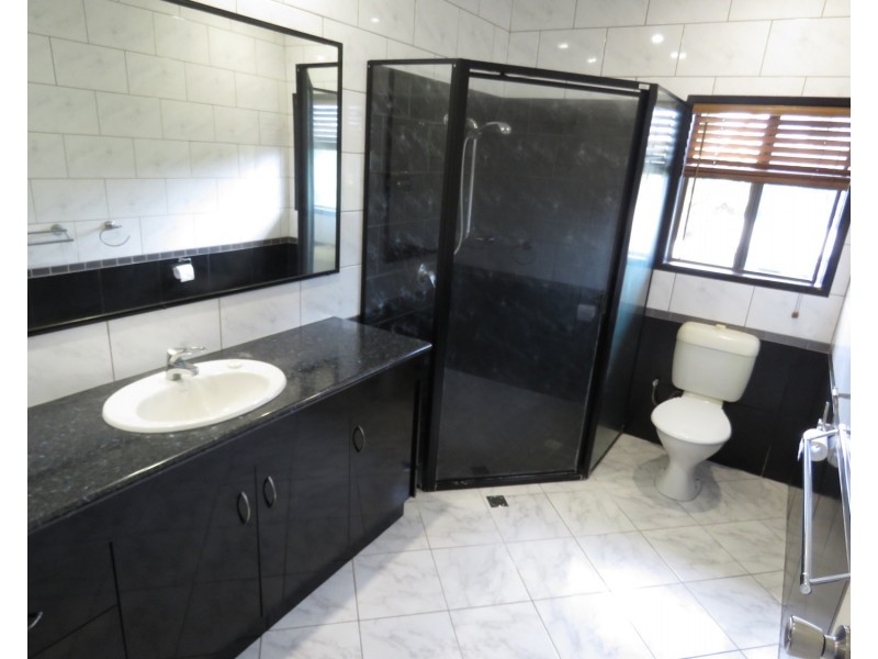 5/10 Sinclair Street, Bowen QLD 4805