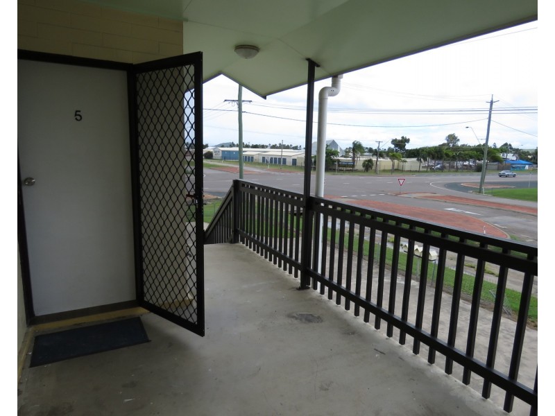 5/10 Sinclair Street, Bowen QLD 4805