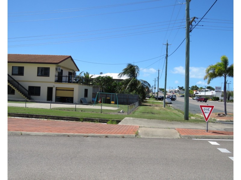 5/10 Sinclair Street, Bowen QLD 4805