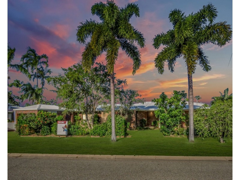 176 Strickland Street, Bowen QLD 4805