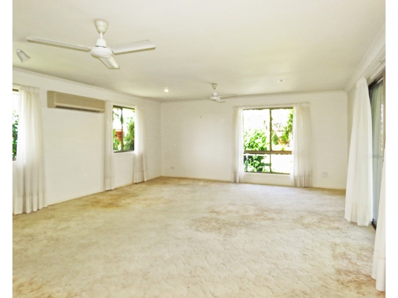 176 Strickland Street, Bowen QLD 4805