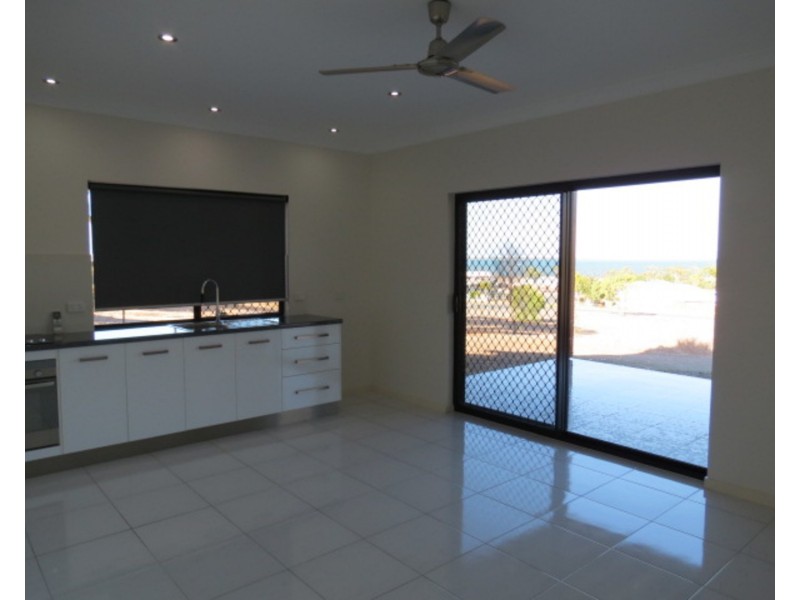 25 Links Road, Bowen QLD 4805