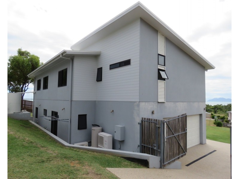 25 Links Road, Bowen QLD 4805