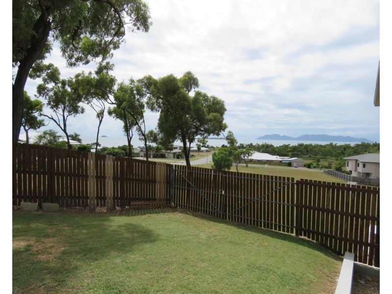 25 Links Road, Bowen QLD 4805