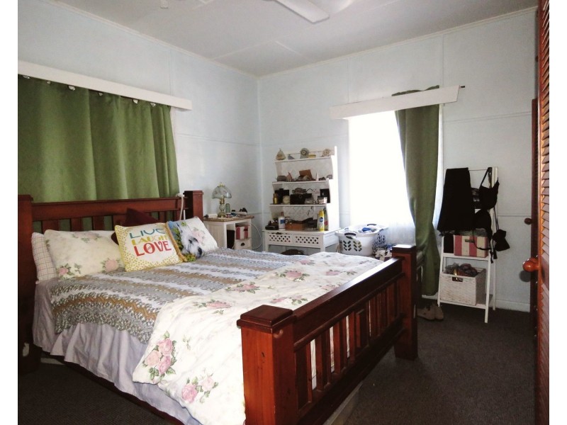 74 Tollington Road, Bowen QLD 4805