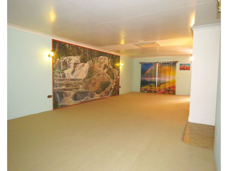8 Heronvale Road, Bowen QLD 4805