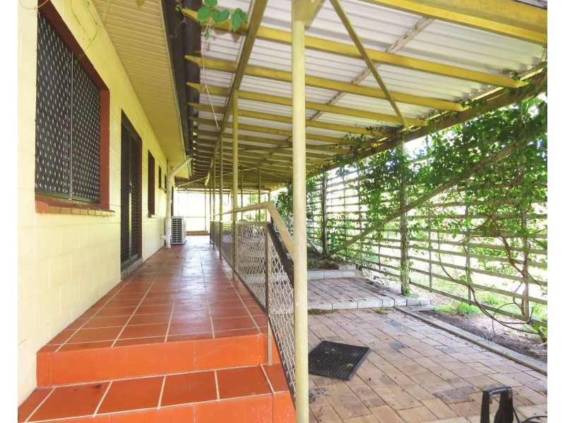 8 Heronvale Road, Bowen QLD 4805