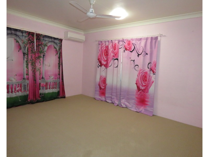 8 Heronvale Road, Bowen QLD 4805