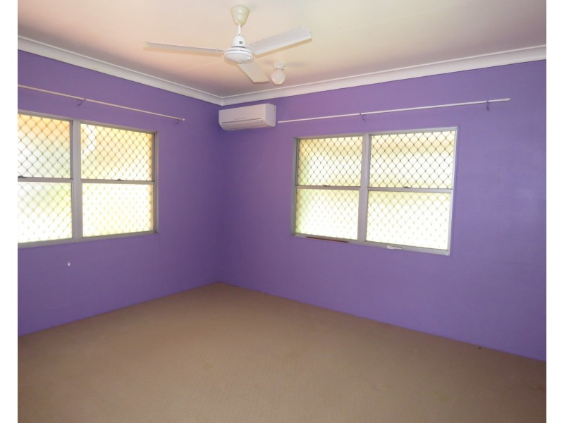 8 Heronvale Road, Bowen QLD 4805