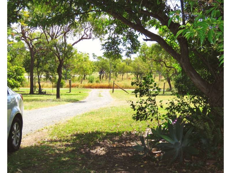 8 Heronvale Road, Bowen QLD 4805