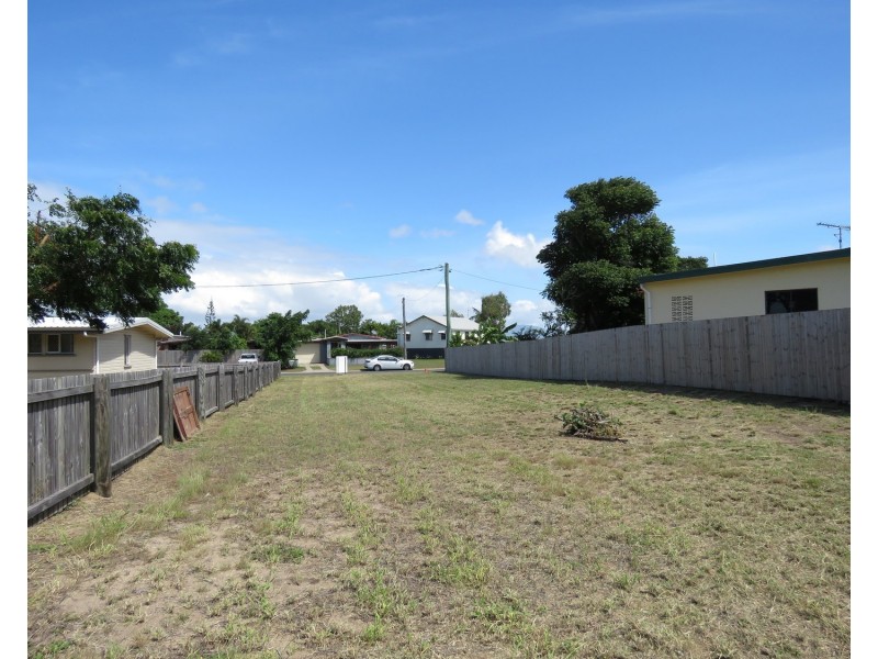 86 Whitsunday Street, Bowen QLD 4805