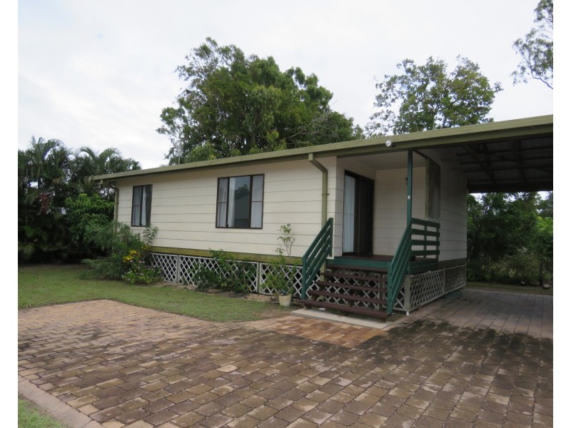 2/79 Horseshoe Bay Road, Bowen QLD 4805