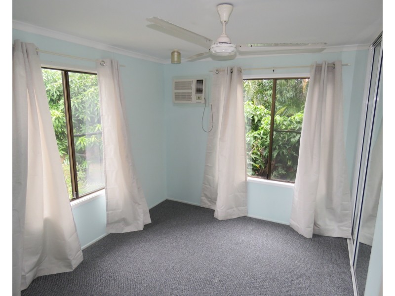 2/79 Horseshoe Bay Road, Bowen QLD 4805