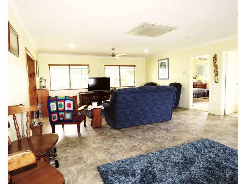173 Inveroona Road, Bowen QLD 4805