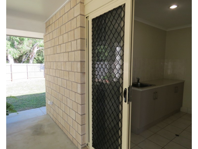 10 Tea Tree Close, Bowen QLD 4805