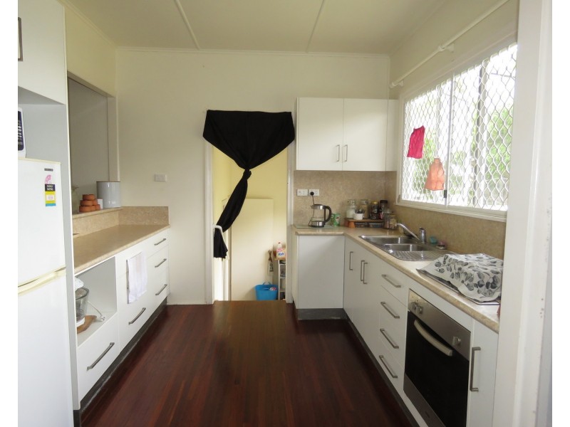 101 Powell Street, Bowen QLD 4805