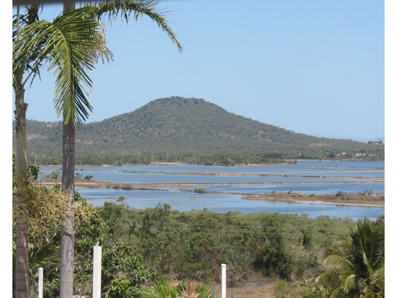 77 Livingstone Street, Bowen QLD 4805