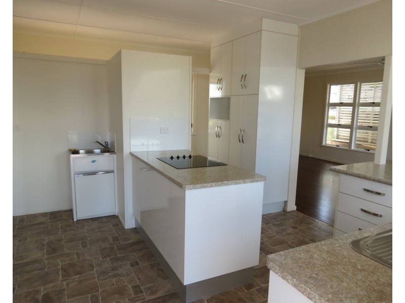 77 Livingstone Street, Bowen QLD 4805