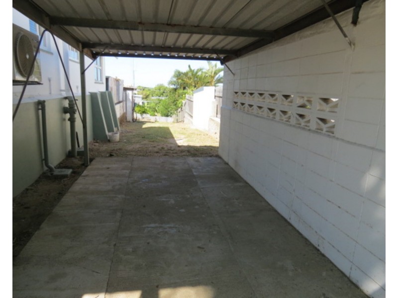 77 Livingstone Street, Bowen QLD 4805