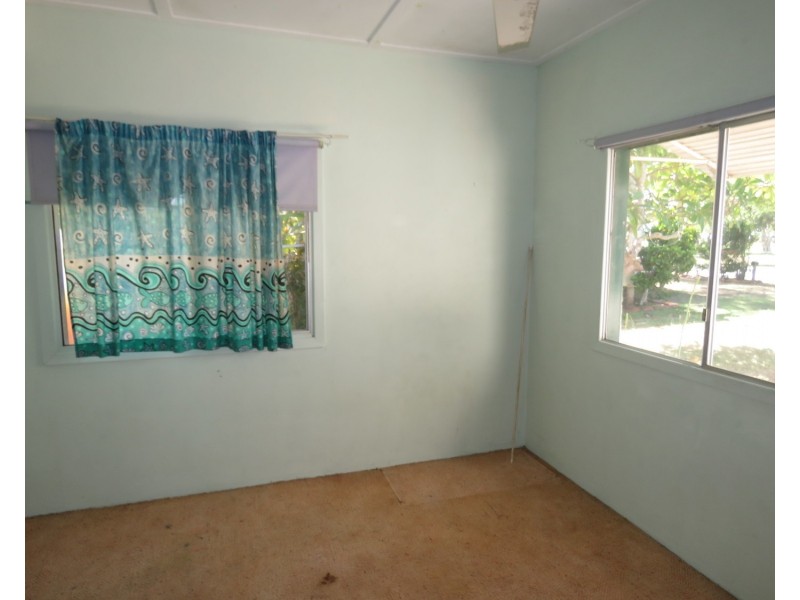 19 Golf Links Road, Bowen QLD 4805