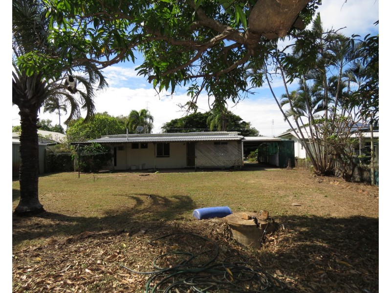 19 Golf Links Road, Bowen QLD 4805