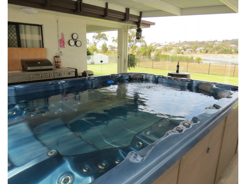 34 Scenic Crescent, Bowen QLD 4805