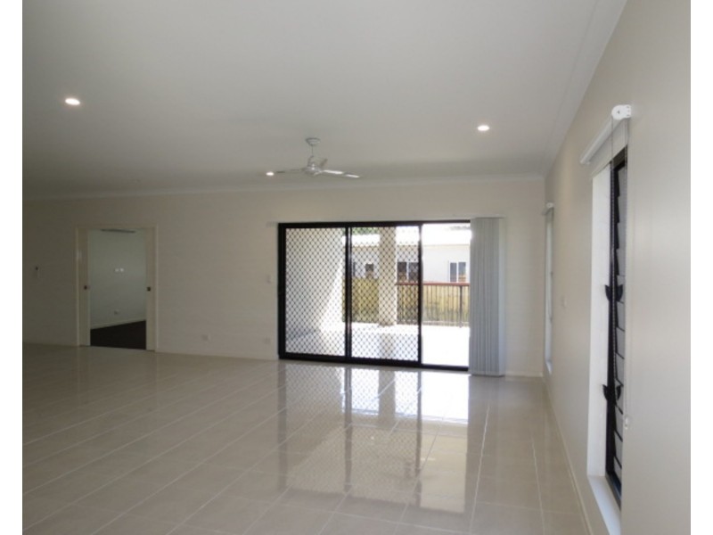 15 Ada Place, Bowen QLD 4805