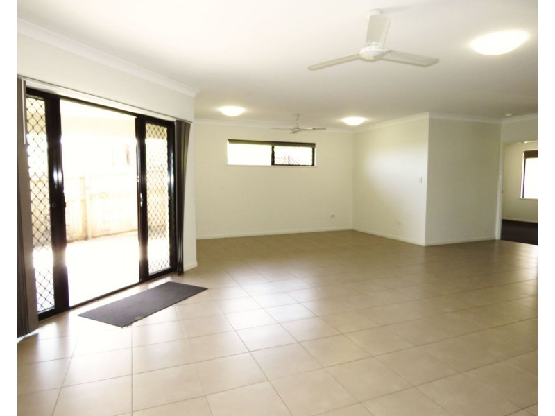 5 Harbour View Terrace, Bowen QLD 4805