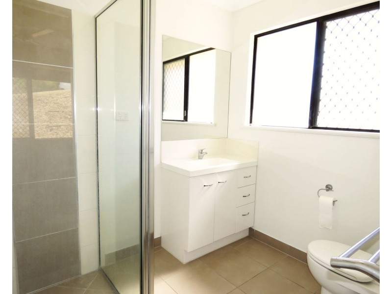 5 Harbour View Terrace, Bowen QLD 4805