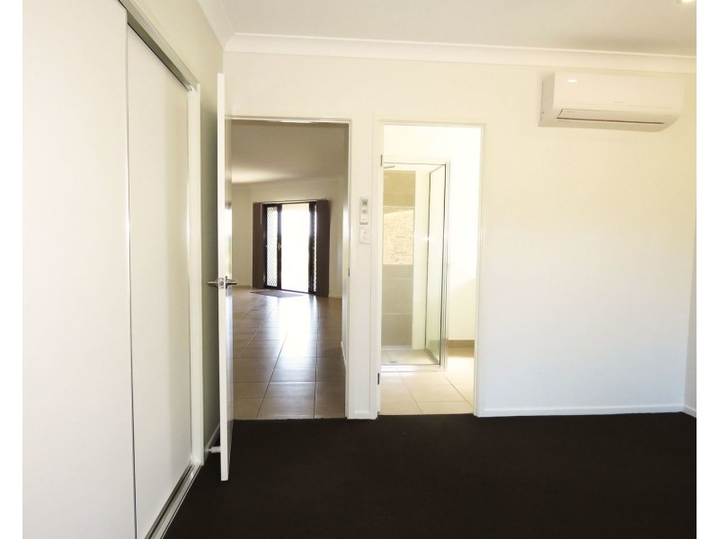 5 Harbour View Terrace, Bowen QLD 4805