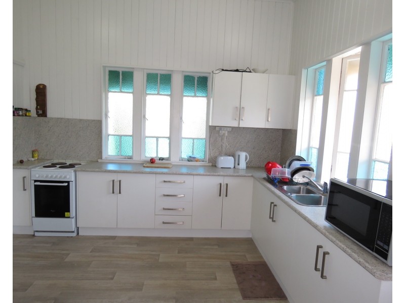 18 George Street, Bowen QLD 4805