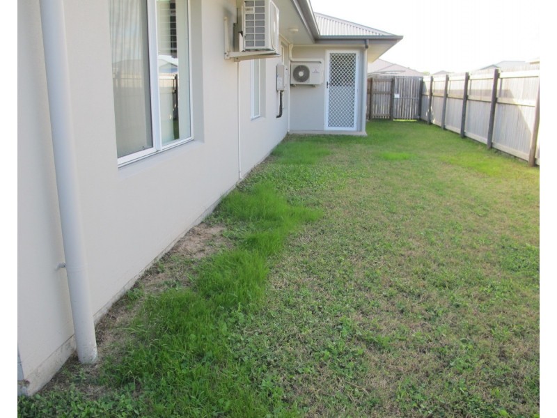 11 Nautilus Street, Bowen QLD 4805