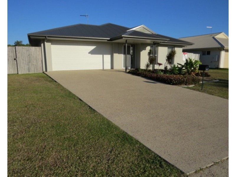 11 Nautilus Street, Bowen QLD 4805