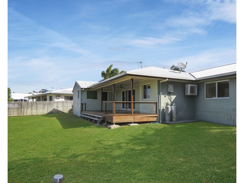 21 Hillview Place, Bowen QLD 4805