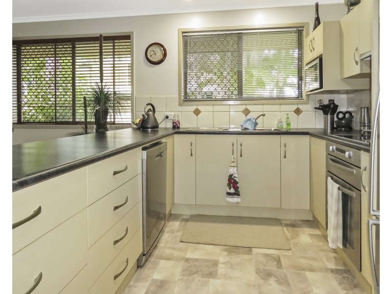 8 Dove Street, Bowen QLD 4805