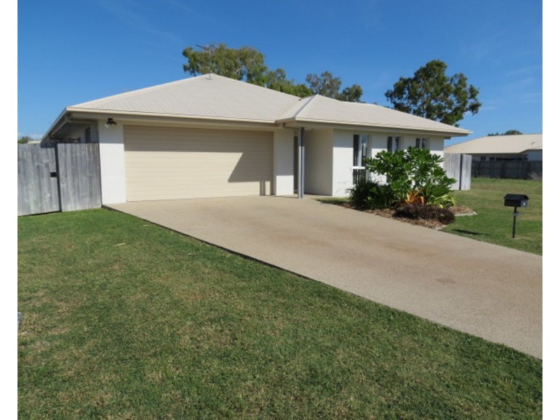 9 Cowrie Street, Bowen QLD 4805