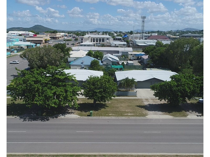 4/16 Williams Street, Bowen QLD 4805